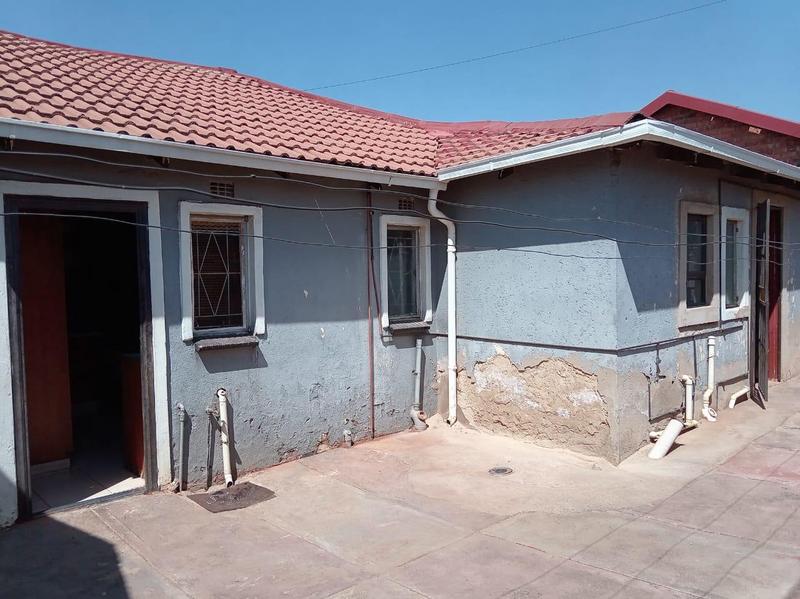 3 Bedroom Property for Sale in Protea Glen Gauteng