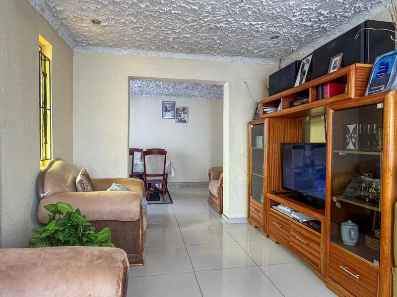 4 Bedroom Property for Sale in Lawley Gauteng