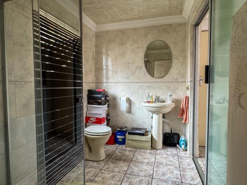 4 Bedroom Property for Sale in Lawley Gauteng