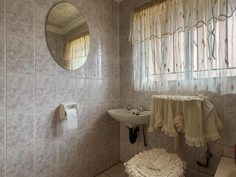 4 Bedroom Property for Sale in Lawley Gauteng