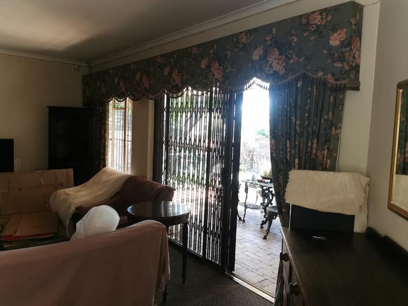 To Let 2 Bedroom Property for Rent in Ashlea Gardens Gauteng