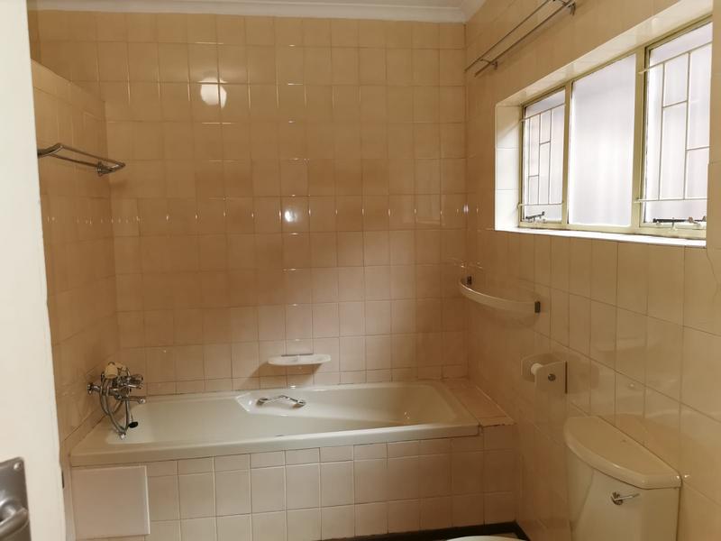 To Let 2 Bedroom Property for Rent in Ashlea Gardens Gauteng