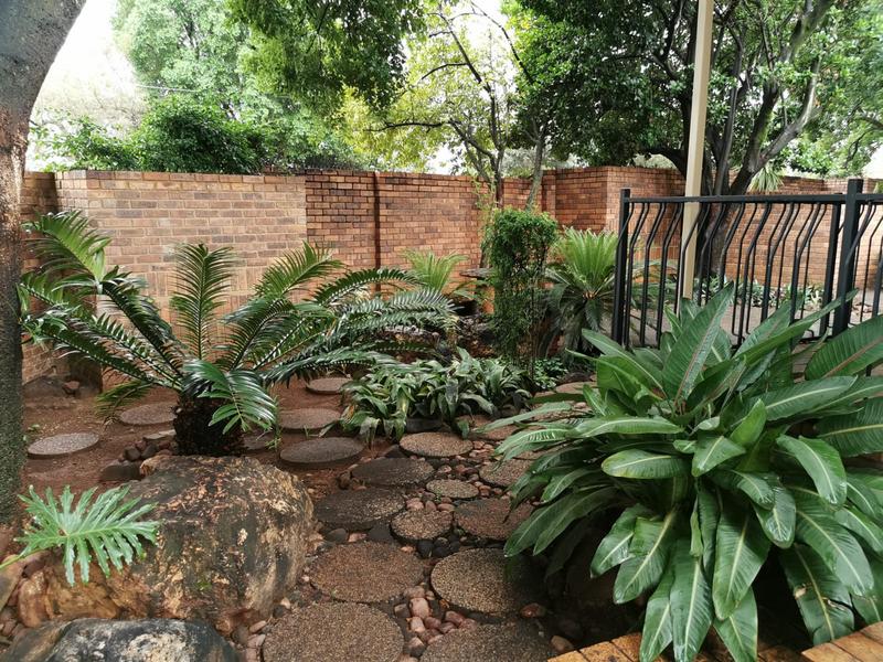 To Let 2 Bedroom Property for Rent in Ashlea Gardens Gauteng