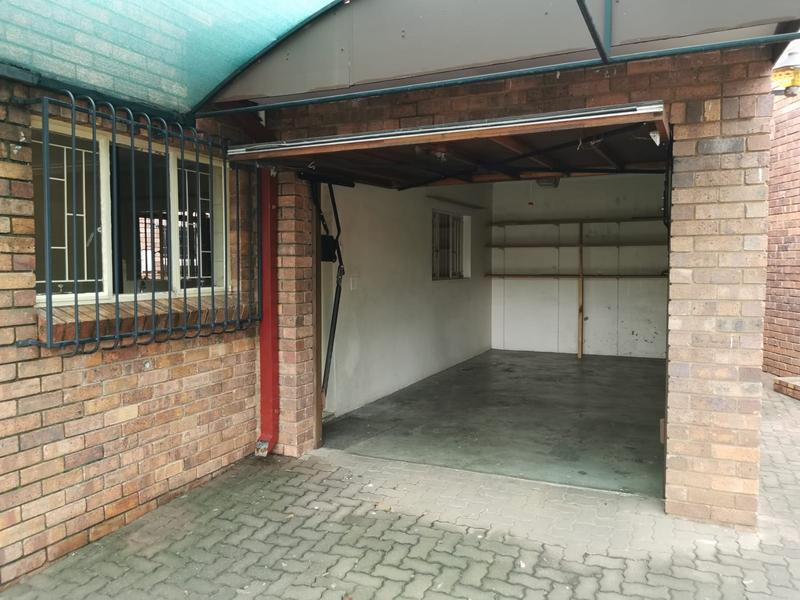 To Let 2 Bedroom Property for Rent in Ashlea Gardens Gauteng