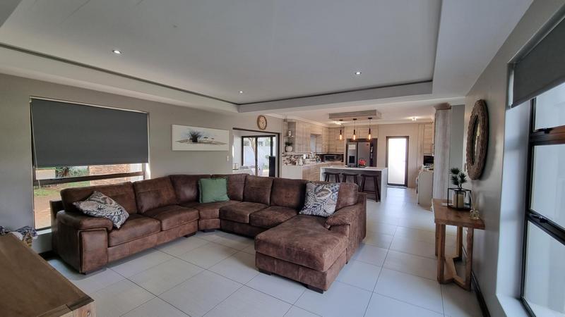 4 Bedroom Property for Sale in Midstream Ridge Gauteng