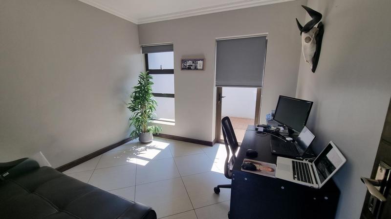 4 Bedroom Property for Sale in Midstream Ridge Gauteng