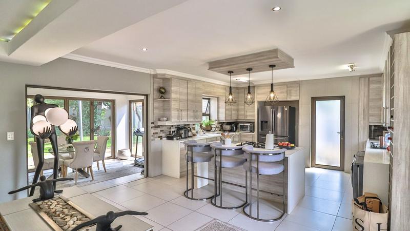 4 Bedroom Property for Sale in Midstream Ridge Gauteng