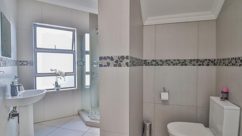 4 Bedroom Property for Sale in Midstream Ridge Gauteng