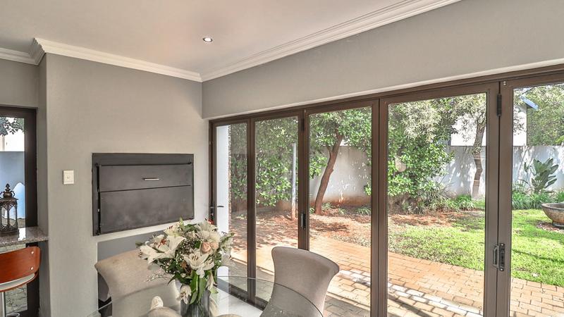 4 Bedroom Property for Sale in Midstream Ridge Gauteng