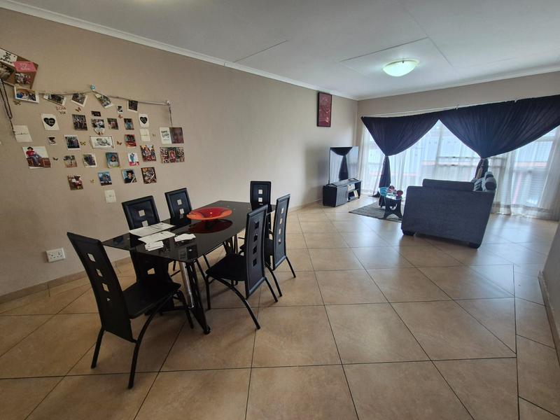 3 Bedroom Property for Sale in Brackendowns Gauteng