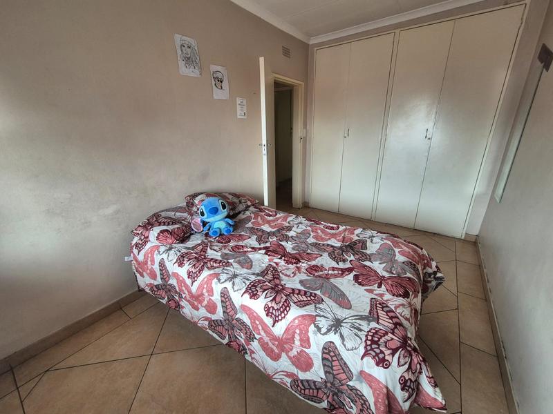 3 Bedroom Property for Sale in Brackendowns Gauteng