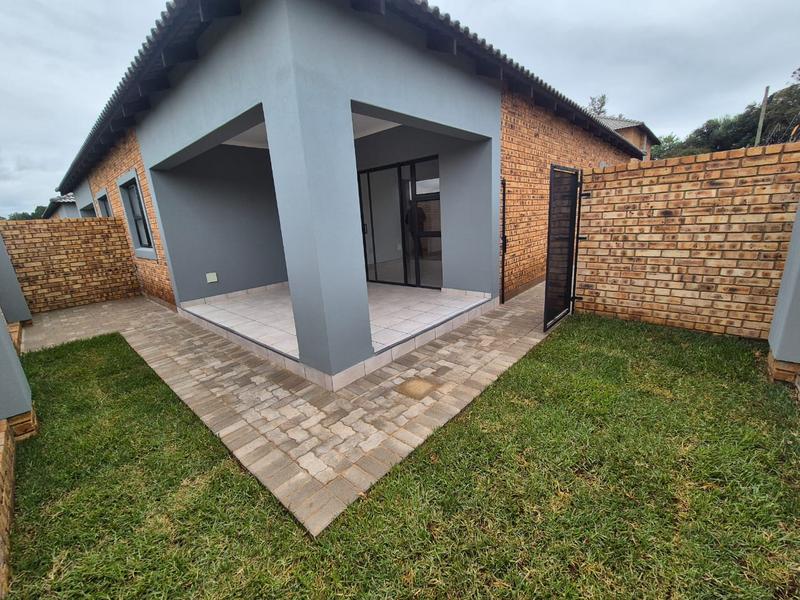 2 Bedroom Property for Sale in Brackendowns Gauteng