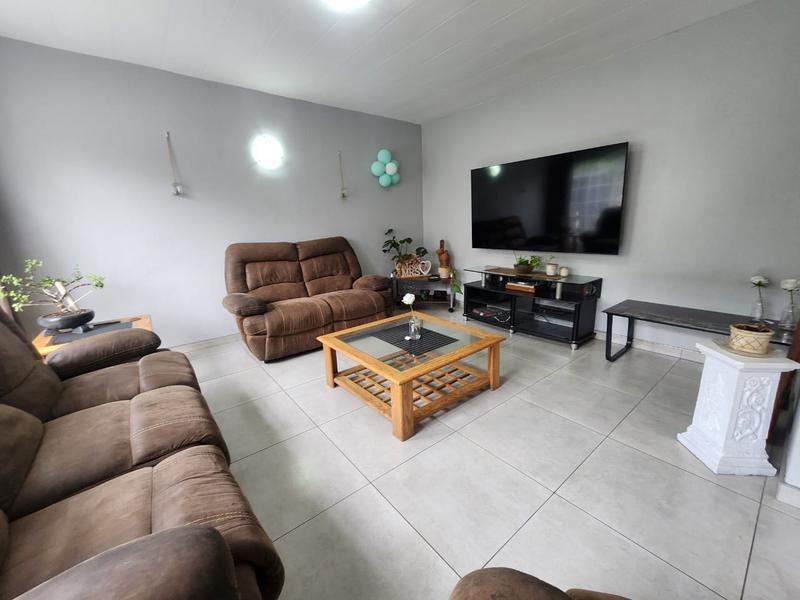 3 Bedroom Property for Sale in Brackenhurst Gauteng