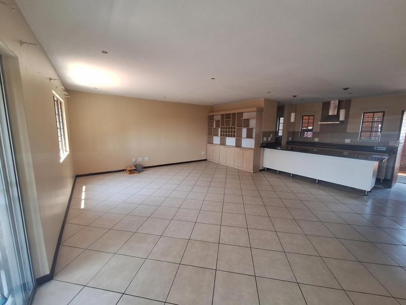 4 Bedroom Property for Sale in Mooikloof Ridge Gauteng