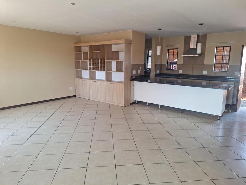 4 Bedroom Property for Sale in Mooikloof Ridge Gauteng