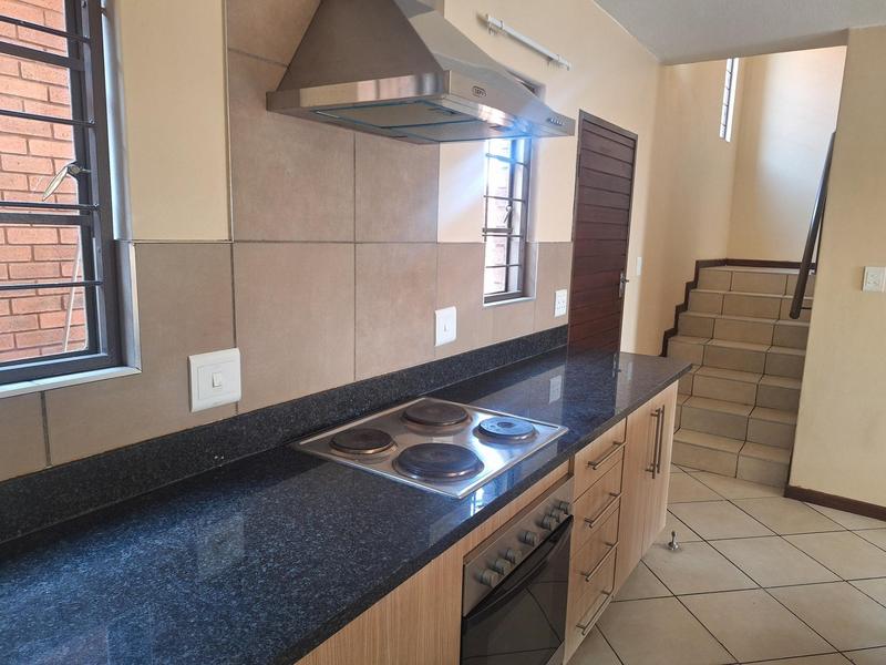 4 Bedroom Property for Sale in Mooikloof Ridge Gauteng