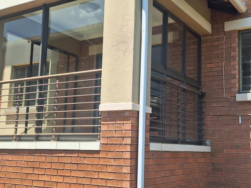 4 Bedroom Property for Sale in Mooikloof Ridge Gauteng