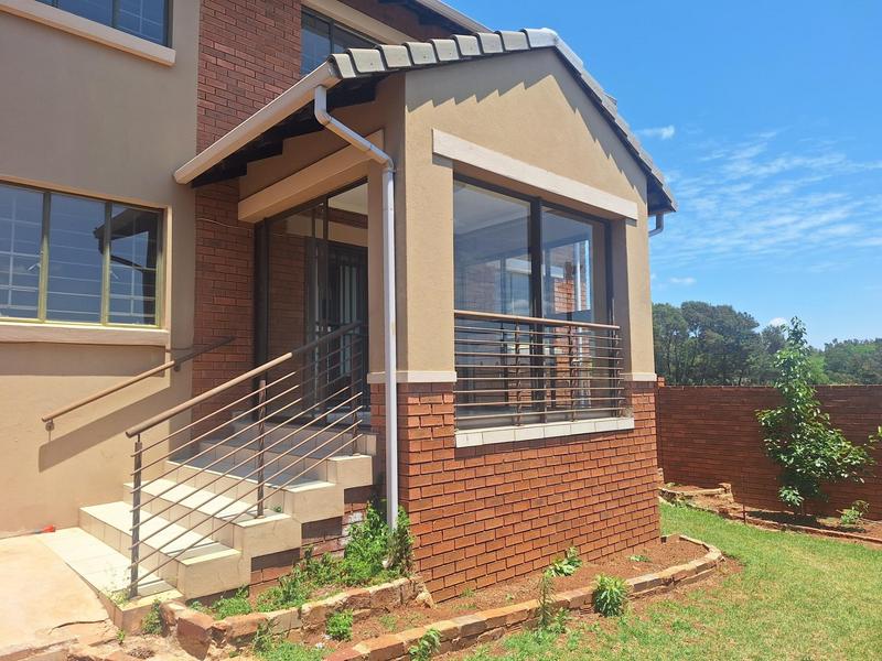 4 Bedroom Property for Sale in Mooikloof Ridge Gauteng
