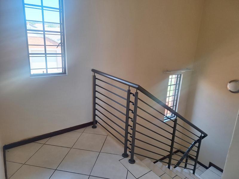 4 Bedroom Property for Sale in Mooikloof Ridge Gauteng