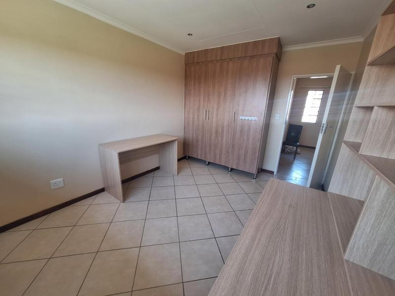 4 Bedroom Property for Sale in Mooikloof Ridge Gauteng