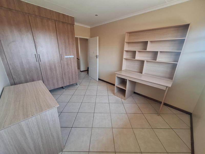 4 Bedroom Property for Sale in Mooikloof Ridge Gauteng