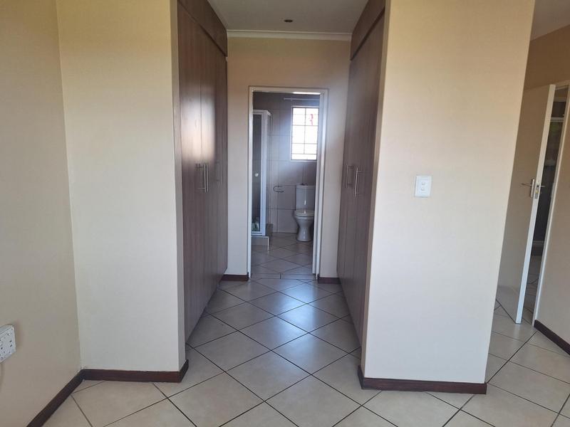 4 Bedroom Property for Sale in Mooikloof Ridge Gauteng