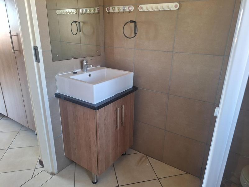 4 Bedroom Property for Sale in Mooikloof Ridge Gauteng