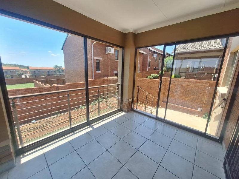 4 Bedroom Property for Sale in Mooikloof Ridge Gauteng