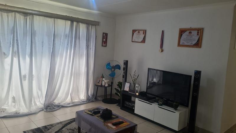 2 Bedroom Property for Sale in Bedford Gardens Gauteng