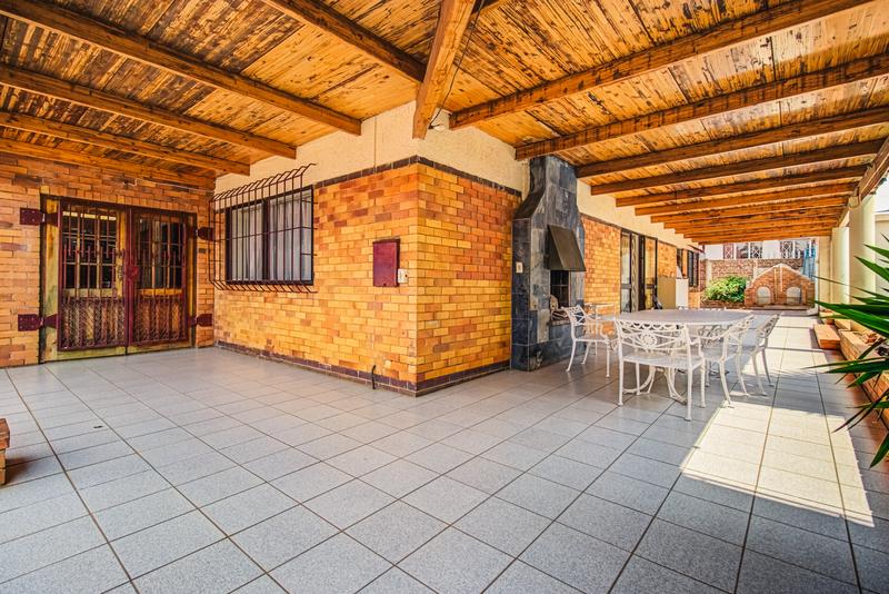 4 Bedroom Property for Sale in Hurlyvale Gauteng