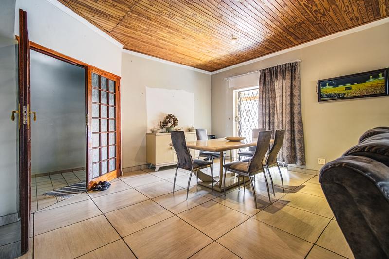 4 Bedroom Property for Sale in Hurlyvale Gauteng