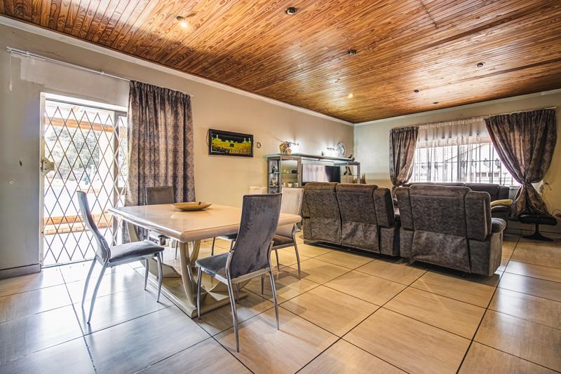 4 Bedroom Property for Sale in Hurlyvale Gauteng