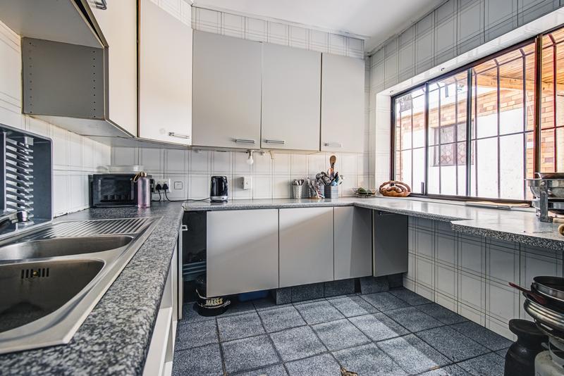 4 Bedroom Property for Sale in Hurlyvale Gauteng