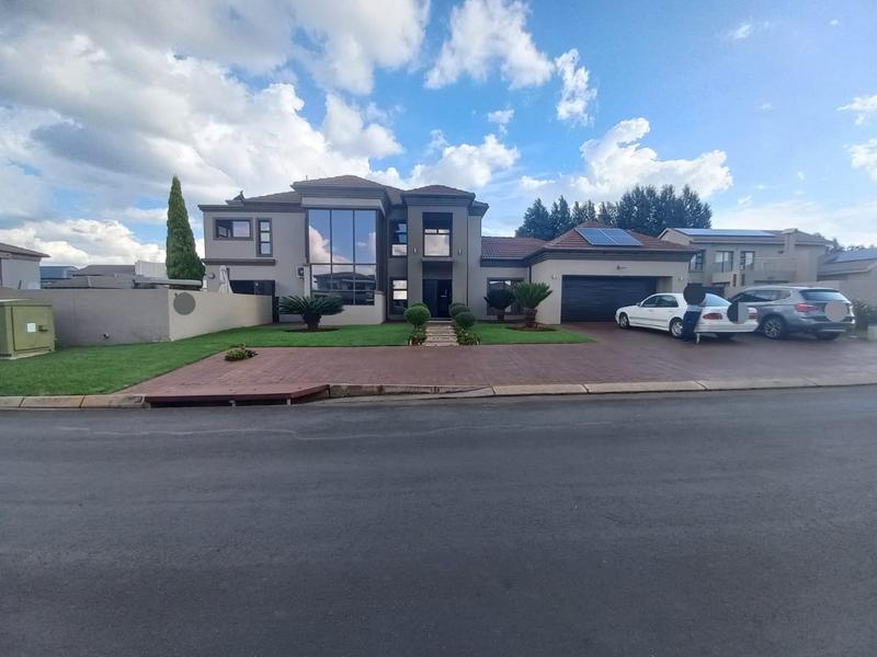 5 Bedroom Property for Sale in Raslouw Gauteng