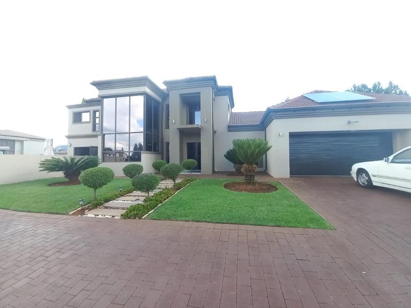 5 Bedroom Property for Sale in Raslouw Gauteng
