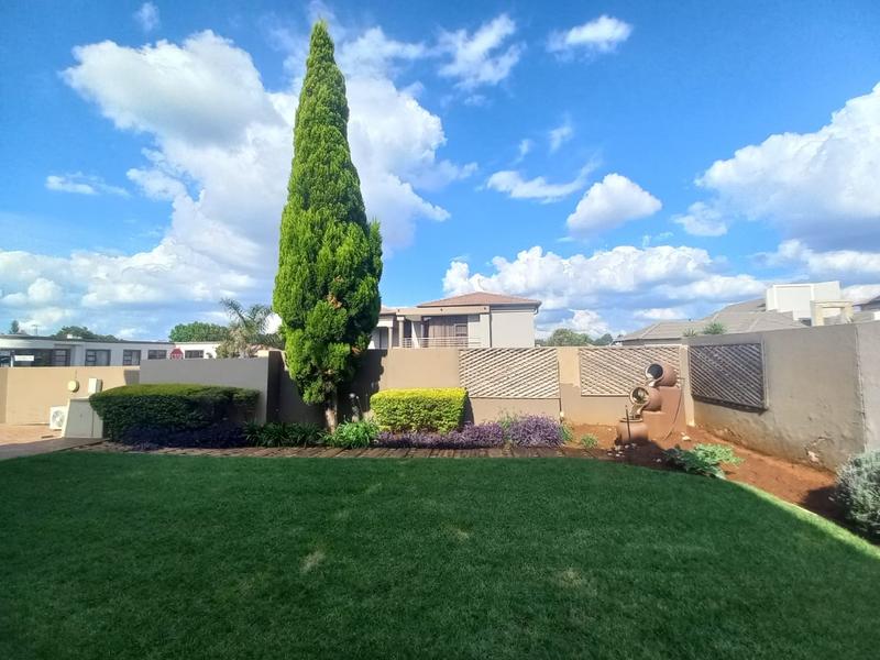 5 Bedroom Property for Sale in Raslouw Gauteng