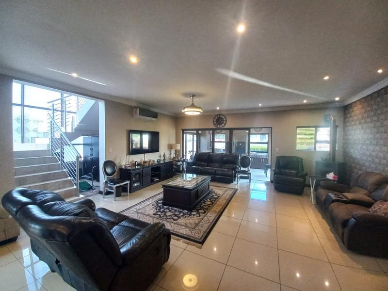 5 Bedroom Property for Sale in Raslouw Gauteng