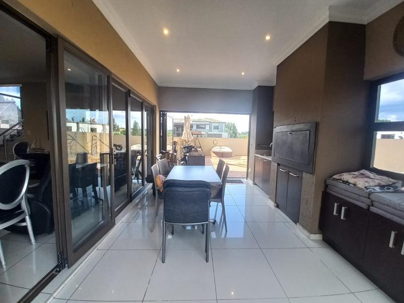 5 Bedroom Property for Sale in Raslouw Gauteng
