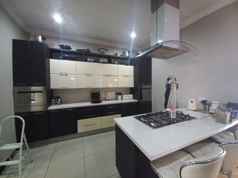 5 Bedroom Property for Sale in Raslouw Gauteng