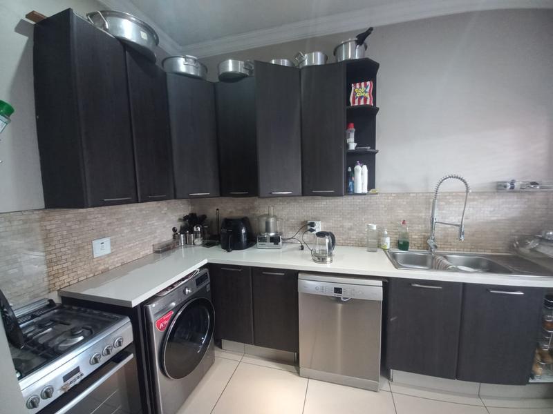 5 Bedroom Property for Sale in Raslouw Gauteng