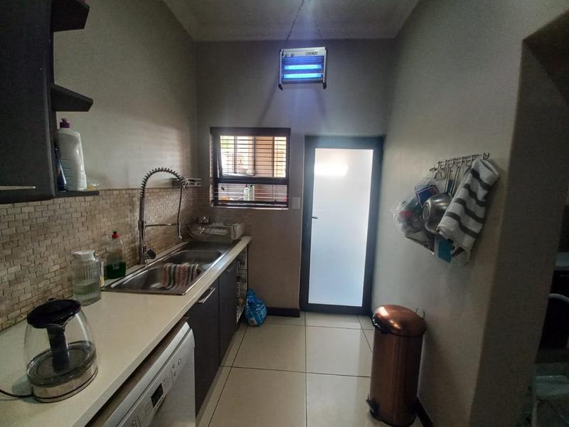 5 Bedroom Property for Sale in Raslouw Gauteng