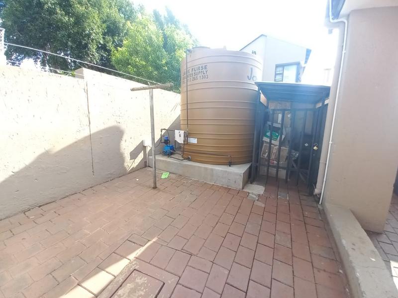 5 Bedroom Property for Sale in Raslouw Gauteng