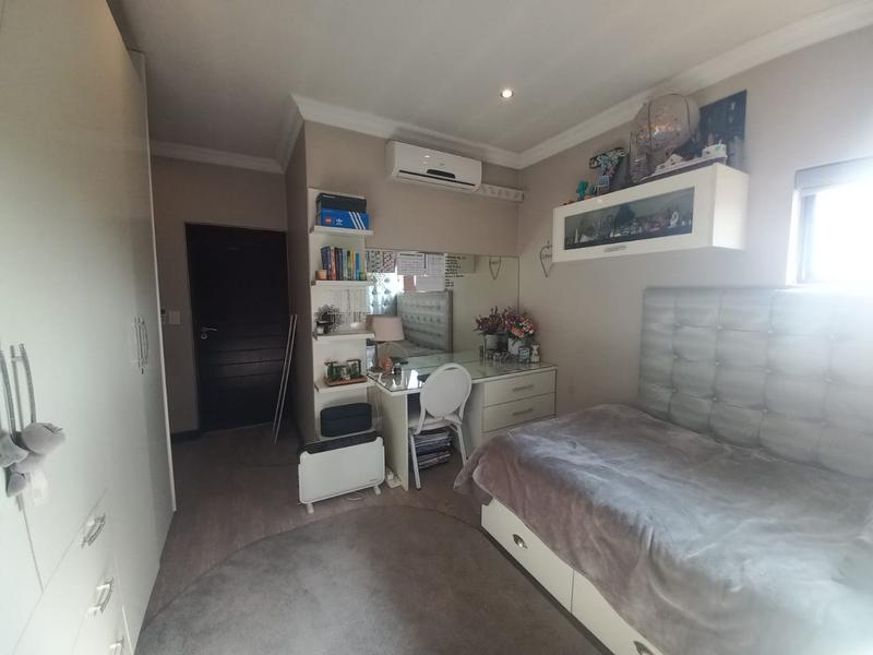 5 Bedroom Property for Sale in Raslouw Gauteng