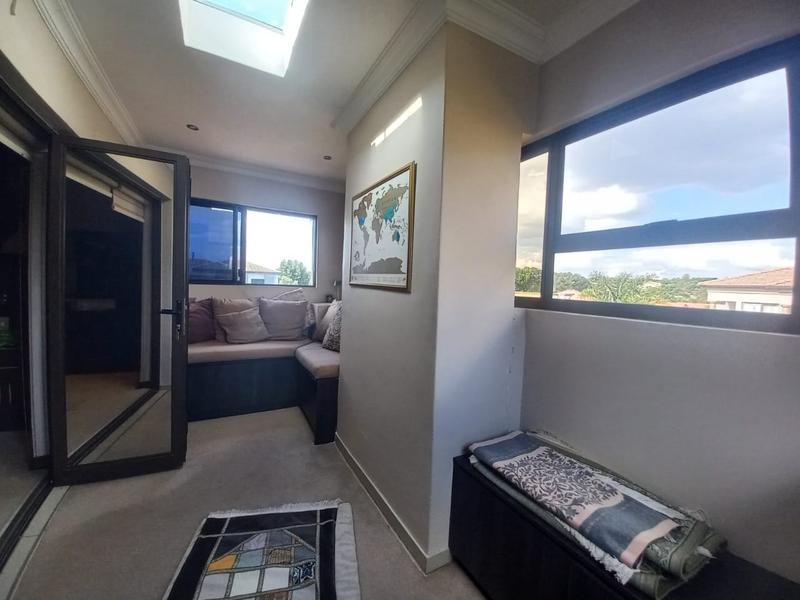 5 Bedroom Property for Sale in Raslouw Gauteng