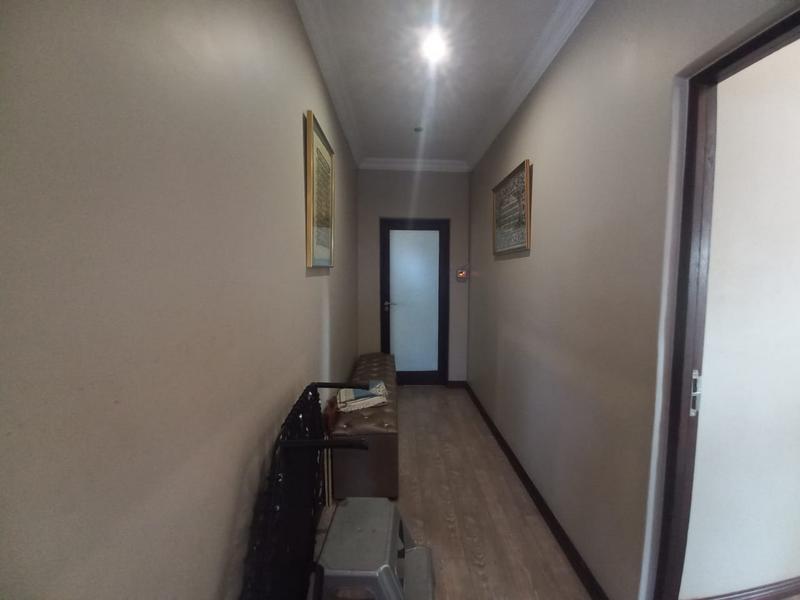 5 Bedroom Property for Sale in Raslouw Gauteng