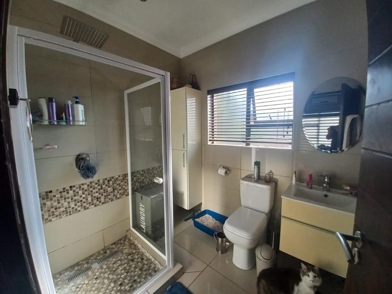 5 Bedroom Property for Sale in Raslouw Gauteng