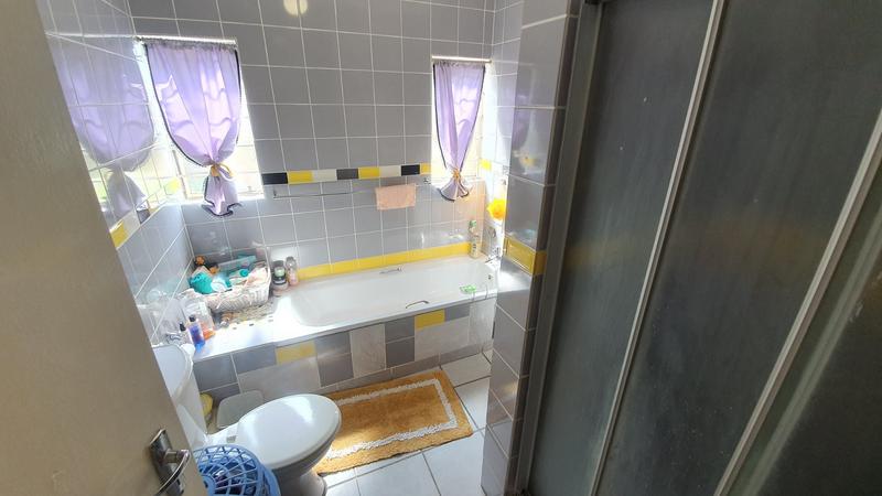 3 Bedroom Property for Sale in Magalieskruin Gauteng