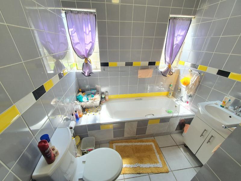 3 Bedroom Property for Sale in Magalieskruin Gauteng