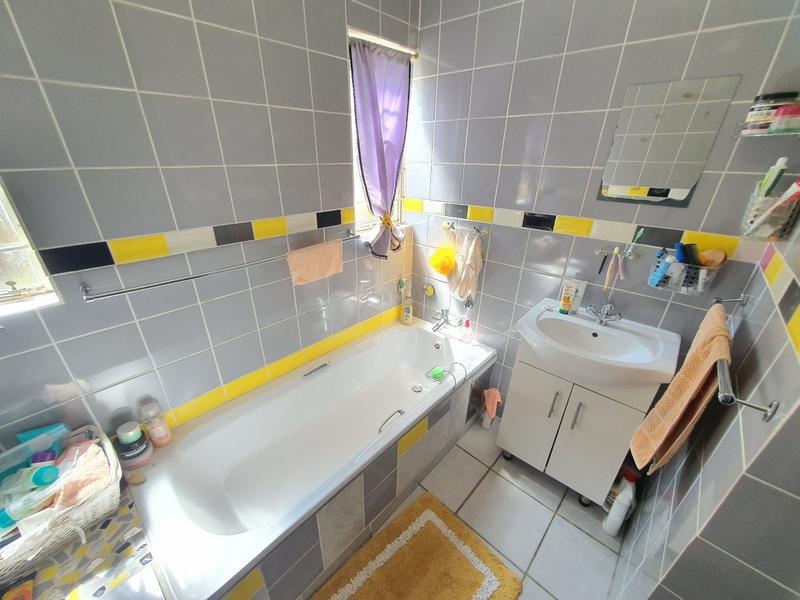 3 Bedroom Property for Sale in Magalieskruin Gauteng