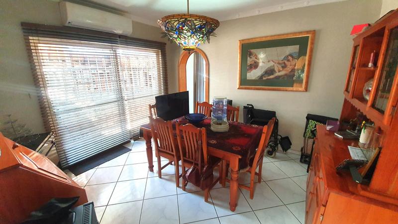 4 Bedroom Property for Sale in Magalieskruin Gauteng